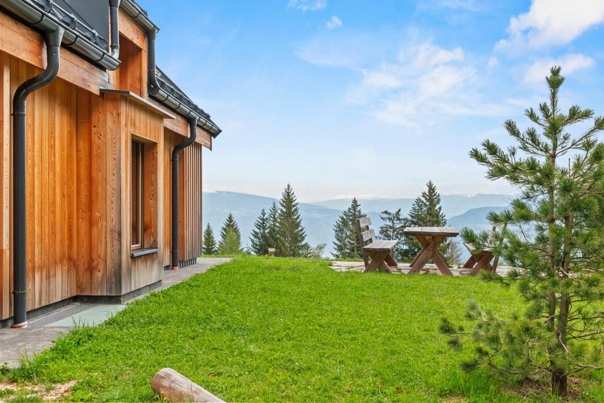 New Opening "Sissi Chalets" - Unique Luxury Hideaway With Mountain View & Sauna Mendola Exterior foto